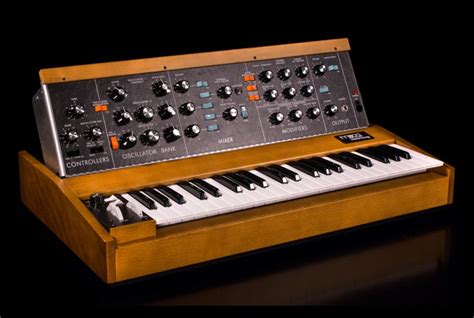 Minimoog Model D Moog Music Minimoog Model D Audiofanzine