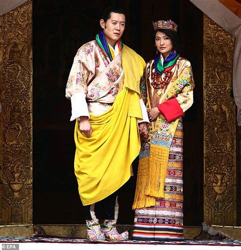 King And Queen Of Bhutan Paid Their Respects To The Queen Sound