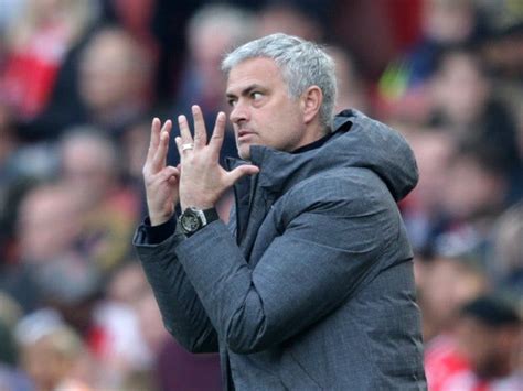 Jose Mourinho Could Set Up £30m Deal To Solve Blues Striker Nightmare