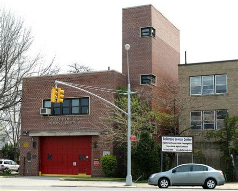 E251 FDNY Firehouse Engine 251, Glen Oaks, Queens, New York City | Fdny ...