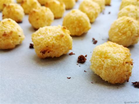 Beijinhos de Coco Tradicionais Iguaria Receita e Culinária