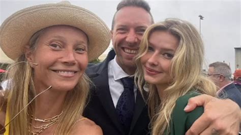 Gwyneth Paltrow E Chris Martin Posam Juntos Em Formatura Da Filha O