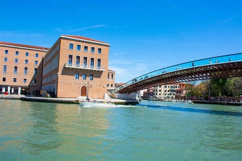 Bridge Venice Lake - Free photo on Pixabay - Pixabay