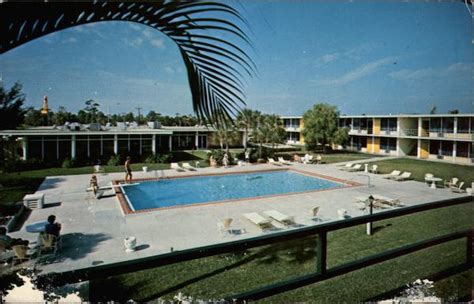 Holiday Inn Naples, FL