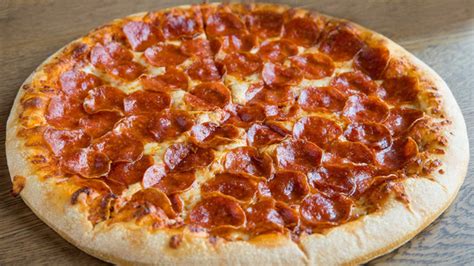 National Pepperoni Pizza Day Deals | FOX 32 Chicago