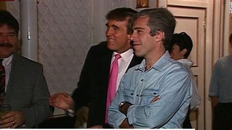 Video Muestra A Trump Y Epstein Juntos En Una Fiesta En 1992 Cnn Video