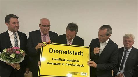 Rückenwind für Elmar Schröder Weitere sechs Jahre Bürgermeister von