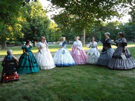 Pin By Vickie Bolan On Costuming Tulle Skirt Costumes Fashion