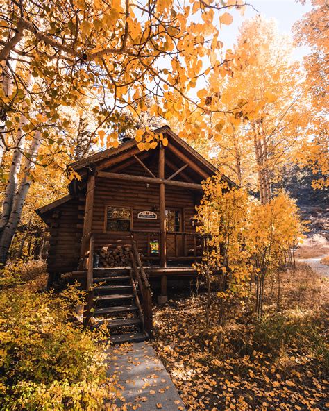 This Cabin Looking Lovely In Autumn Rcozyplaces