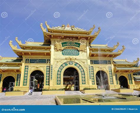 Vietnam Golden Temple For Buddist Park Editorial Stock Image Image Of