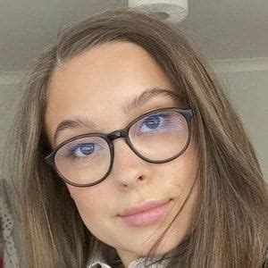 Millie Innes - Age, Family, Bio | Famous Birthdays