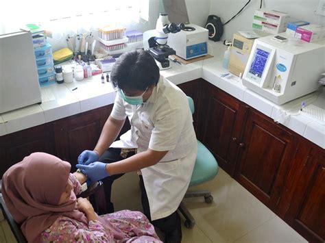 Detail Gambar Pemeriksaan Laboratorium Pada Ibu Hamil Di Puskesmas