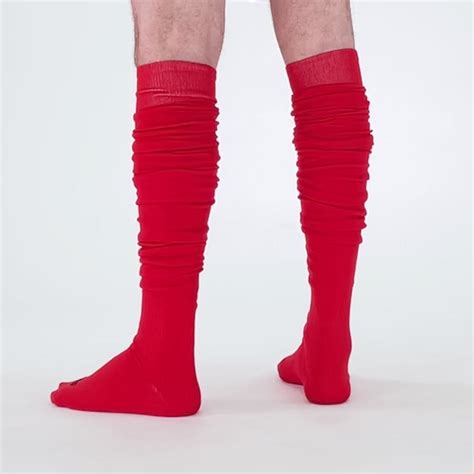 Hue Red Long Scrunchie Socks Sleefs