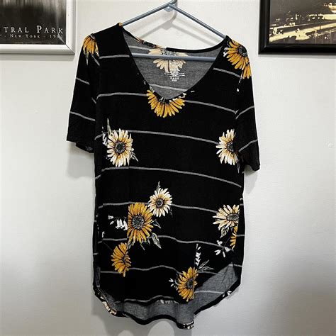 Maurices Women S Black And Yellow Blouse Depop