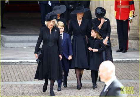 Photo Sophie Countess Wessex Tissues Prince Edward Qeii Funeral 02 Photo 4823123 Just Jared