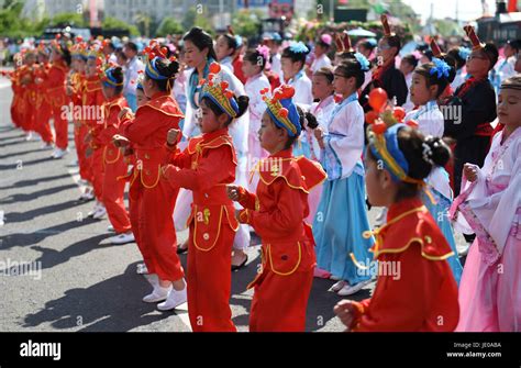 Heihe Chinas Heilongjiang Province 22nd June 2017 People Take Part