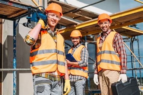 Construction Hard Hat Safety Tips