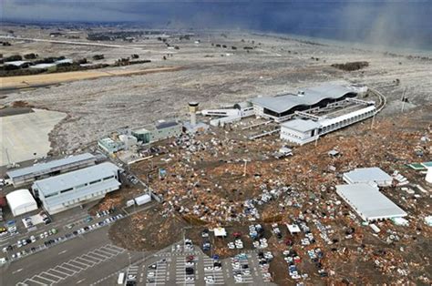 Tsunami starts slamming Hawaii, nears West coast | Salon.com