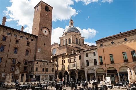 Mantova Piazza Broletto Mantua Teelicht Flickr