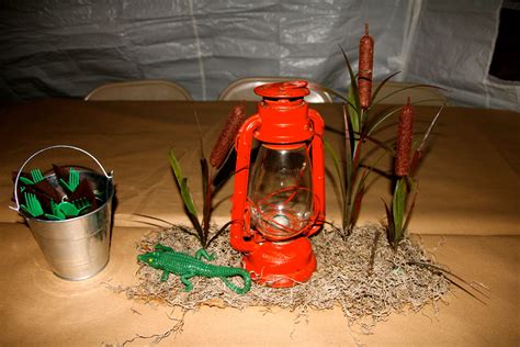 Samma Spot Swamp Party Table Decorations