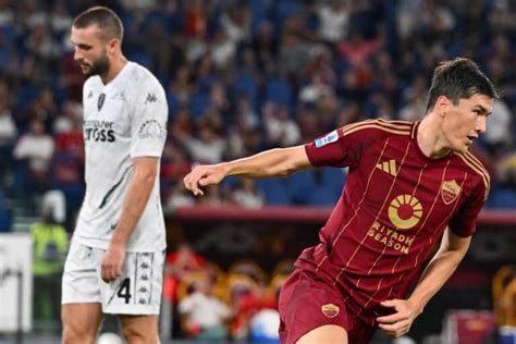 Eldor Shomurodov To Remain At Roma