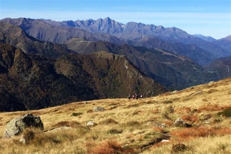 Hiking In Autumn The Best Of The Pyrenees The Adventure Creators