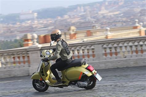 Vespa GTS 2023 Test In Rom