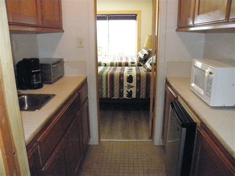 Creekside Lodge in Markleeville CA - Quality and Family Lodging, Motel ...