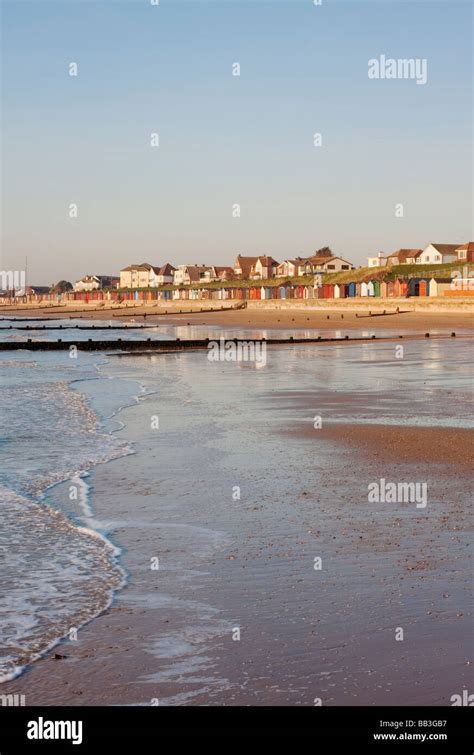 Walton On The Naze Hi Res Stock Photography And Images Alamy