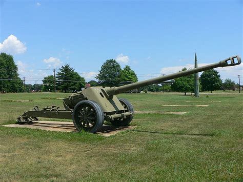 WW2 Artillery: America's Firepower - History