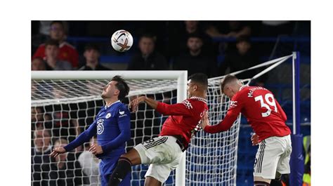 Casemiro S Goal Rescues Man United In Chelsea Draw