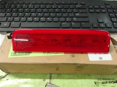 Third Brake Light Volkswagen Caddy III 2K0945087G