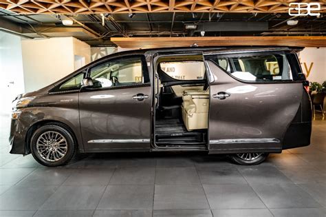 Toyota Vellfire Executive Lounge Graphite Grey With Beige