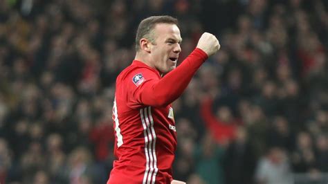 Wayne Rooney Becomes Second Player To Score 200 Premier League Goals Bbc Newsround