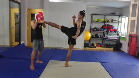 Snap Kick Tutorial For Beginners Snap Kick For Kickboxers