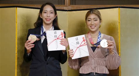 東京五輪メダリストの野中生萌、野口啓代に報奨金 野中は2大会連続でのメダル獲得に意欲｜climbersはクライミング、ボルダリングをテーマにし