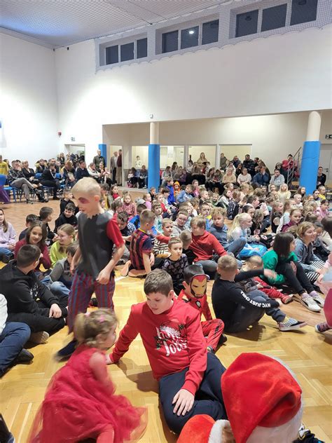 Bal Z Miko Ajem W Szkole Podstawowej W Ruszkowie Biblioteka Centrum