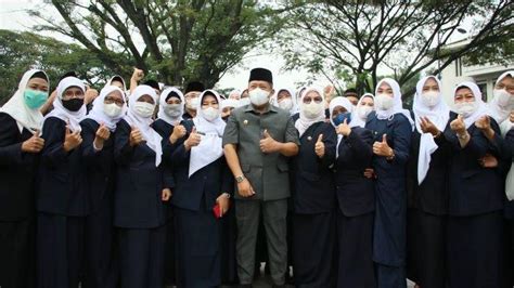 Lantik 214 Pejabat Wali Kota Bandung Titip 5 Pesan Salah Satunya Jadi