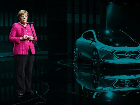 Merkel R Umt Ein Deutschland Bei Elektroautos Langsamer Als Gedacht