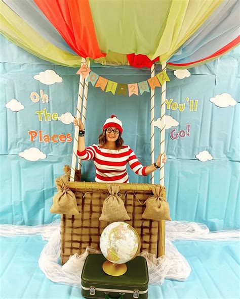 Albright S Amazing Art Room Hot Air Balloon Classroom Theme Diy Hot