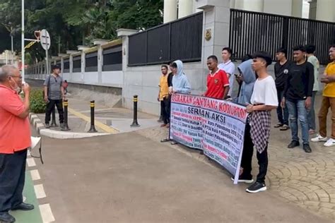 Elemen Masyarakat Sumsel Demo Di Kejagung Tuntut Pengungkapan Dugaan