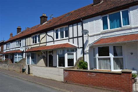 Barford Road Sheringham Norfolk 4 Bed Townhouse £950 Pcm £219 Pw