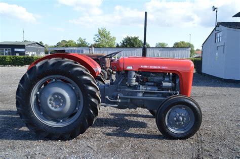 Massey Ferguson 35 Perkins 3cyl Diesel 2wd Tractor 09121959 Serial