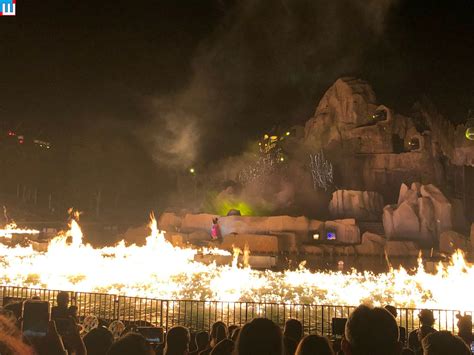 MidwestInfoGuide: Fantasmic - Disney's Hollywood Studios