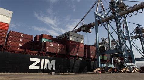 Zim shipping suspends services at California port | The Times of Israel