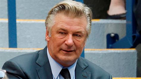 Informe disparo de Alec Baldwin que mató a directora de fotografía fue