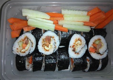 Egg Roll Sushi Recipe by gizele - Cookpad