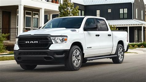 Ram Introduces Tradesman Hfe Ecodiesel With 33 Mpg Highway Rating