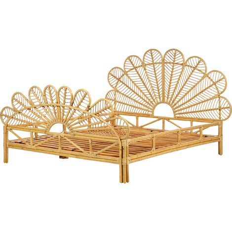 Letto Matrimoniale In Rattan Con Rete In Legno Chiaro E Pannello