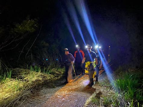 6旬男獨攀塔曼山受困 桃園復興警消摸黑尋人 蕃新聞